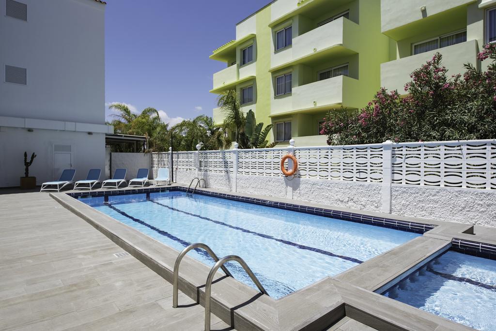 Aparthotel Vibra Mogambo - Adults Only Platja d'en Bossa Exterior foto