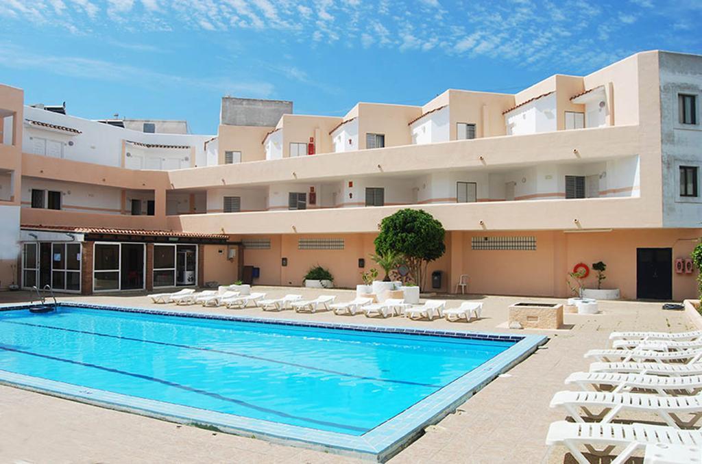 Aparthotel Vibra Mogambo - Adults Only Platja d'en Bossa Exterior foto